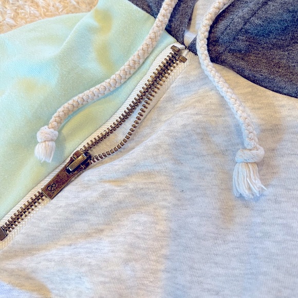 ✨✨HOODIE BRAVE SPIRIT ✨RARE - Picture 5 of 12